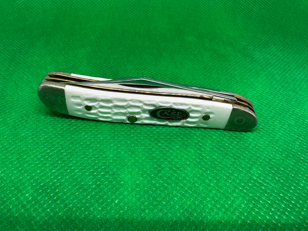 Case XX 6220 White Jigged Synthetic 2018 Peanut Knife