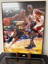 Load image into Gallery viewer, Gary Payton Autographed Photo 16x20 SWAU