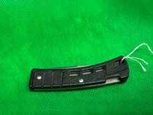 Load image into Gallery viewer, Buck USA Knife 425 Black 2001 Serrated