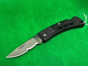 Buck USA Knife 425 Black 2001 Serrated