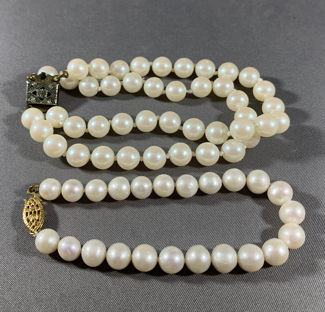 2 Vintage Round Pearl Beads Bracelets White