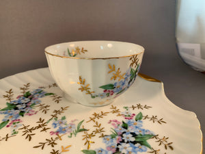 4 Sets Vintage Porcelain China Tea Cup and 8" Saucer Shell Gold Trim Floral Japan