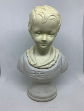 Avon Vintage Bottle 18th Century Classic Figurine Young Boy Moonwind Bath Oil