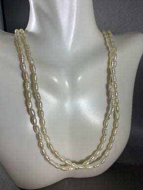 Vintage White Pearl Beads Necklace 35 Inch