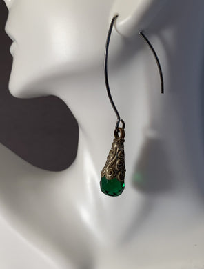 Tibetan Earrings Emerald Green Translucent Faceted Silver Metal Repousse