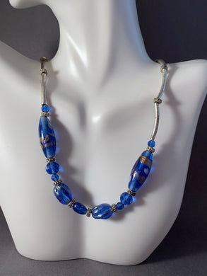Necklace Blue Glass and Silver Metal Beads 19 Inch