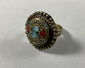 Tibetan Ring Turquoise & Coral Inlay Metal Repousse Jewelry Size 8.5