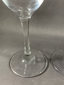 2 Anchor Hawking Florentine Wine Glasses 8.5 OZ