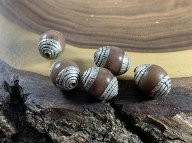 5 Tibetan Brown Agate Stone Beads Silver Repousse Jewelry