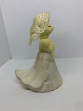 Load image into Gallery viewer, Avon Vintage Bottles Church Mouse Bride Delicate Daisies Cologne