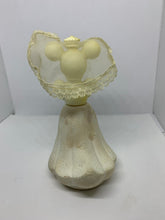 Load image into Gallery viewer, Avon Vintage Bottles Church Mouse Bride Delicate Daisies Cologne