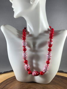 Vintage Child's Necklace Red & White Glass Beads 14 Inch