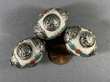Load image into Gallery viewer, 3 Tibetan White Copal Crackle Beads Silver Repousse Conch
