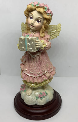 Angel Figurine House of Lloyd Figure 1996 Carrying Gift